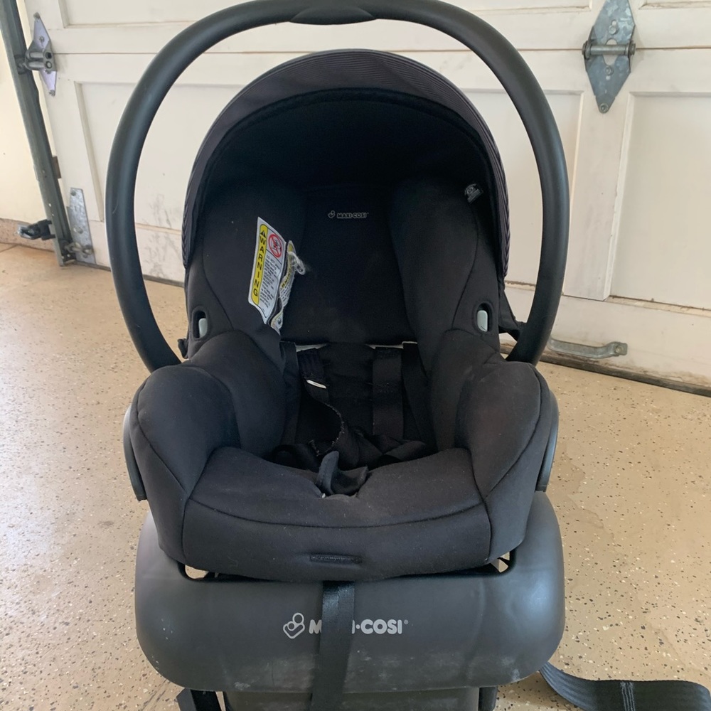 Infant Car seat